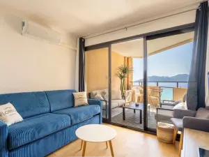 Apartment with Garden & Pool Near Cannes Beach