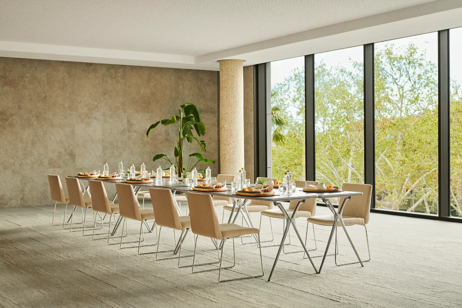 Versatile Mezzanine Meeting Room with Natural Light