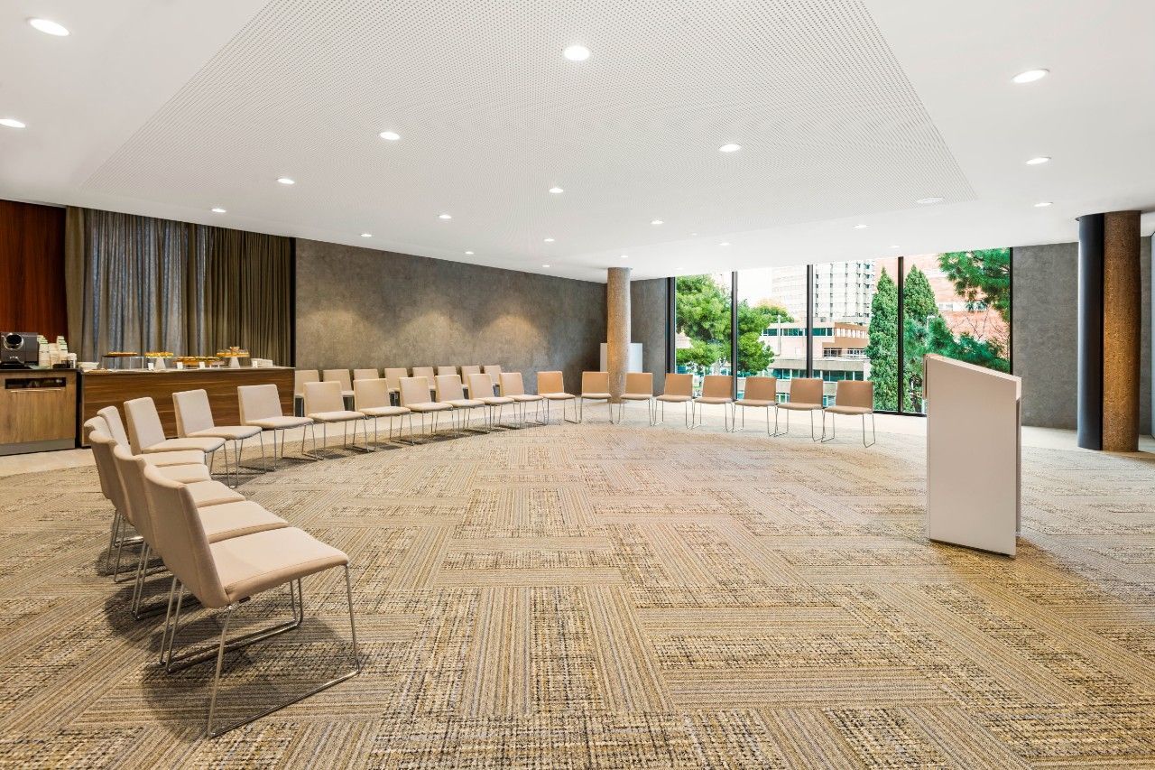 Library Room at Grand Hyatt Barcelona | Versatile Meeting & Event Space