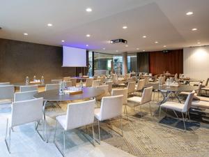 Library Room at Grand Hyatt Barcelona | Versatile Meeting & Event Space