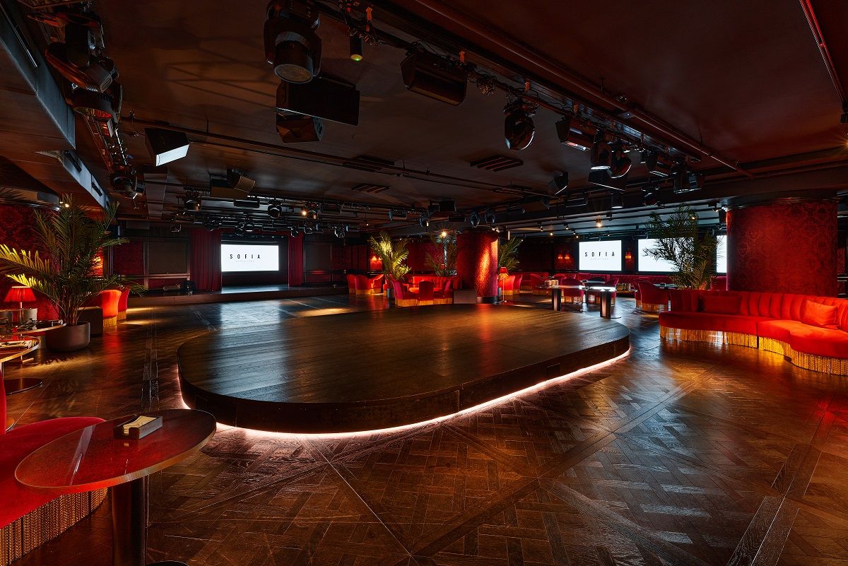 Zuu — Exclusive Cabaret-Style Venue in Barcelona