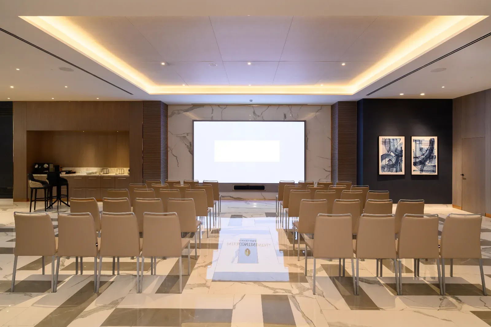Modern Event Space in Barcelona – Seminars & Cocktails
