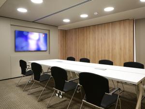 Barcelona Meeting Room | 32 m² Workshop & Brainstorming Space