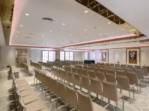 Versatile 250 m² Event Space for Corporate Events in Barcelona