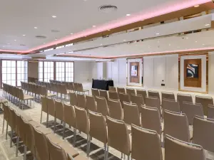 Versatile 250 m² Event Space for Corporate Events in Barcelona