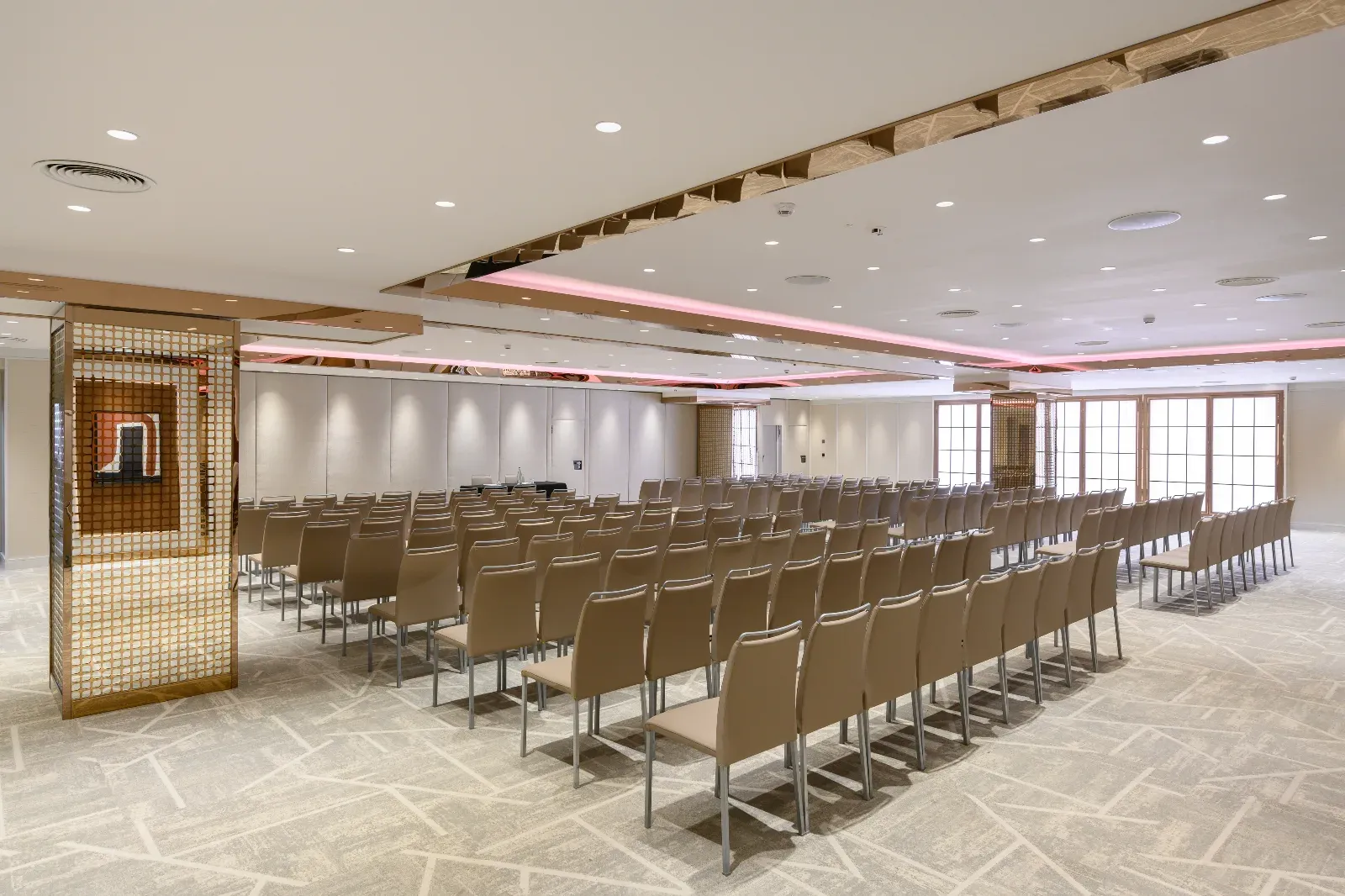 Modern Event Space in Barcelona | Venue for Seminars & Meetings