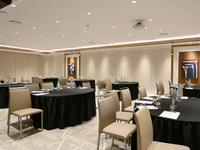 Versatile 207 m² Event Space in Barcelona with Natural Light