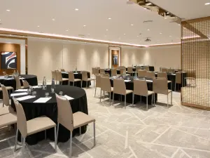 Versatile 207 m² Event Space in Barcelona with Natural Light