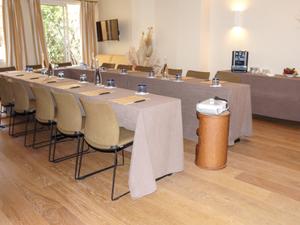 Salle de Conférence Professionnelle à Nice avec Vue sur la Méditerranée