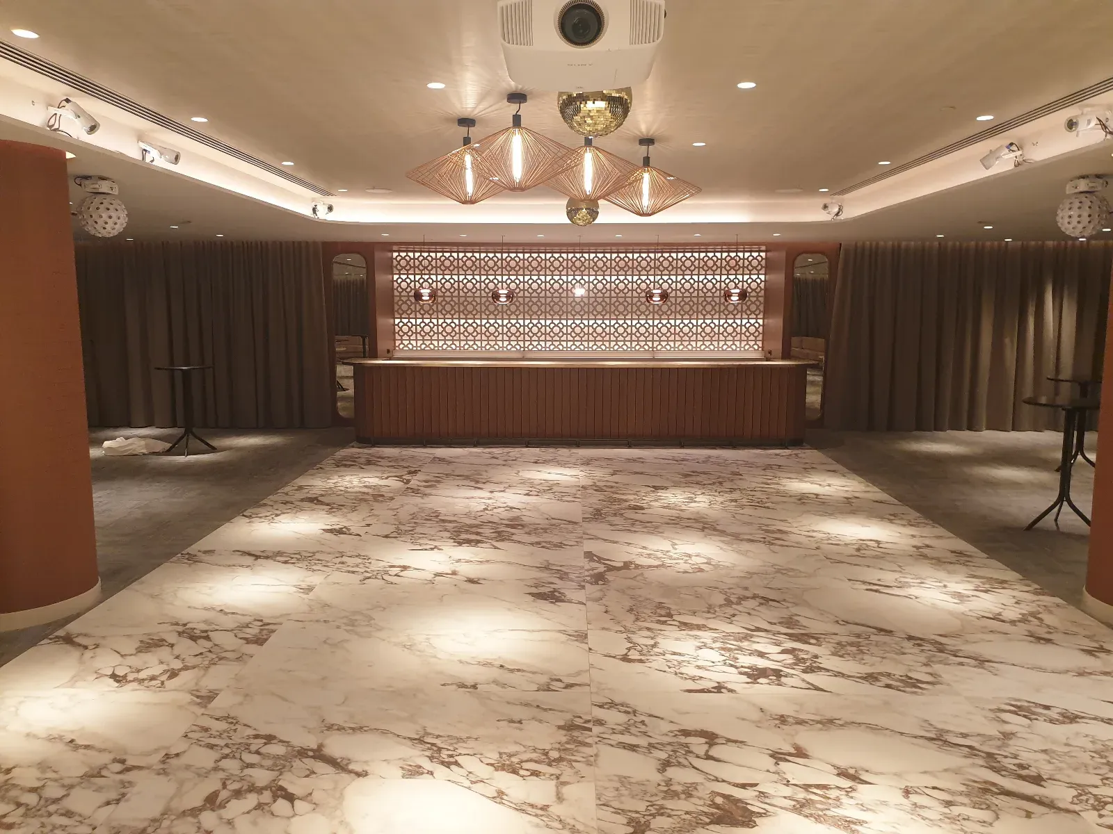 Espace événementiel élégant à Barcelone pour réunions professionnelles