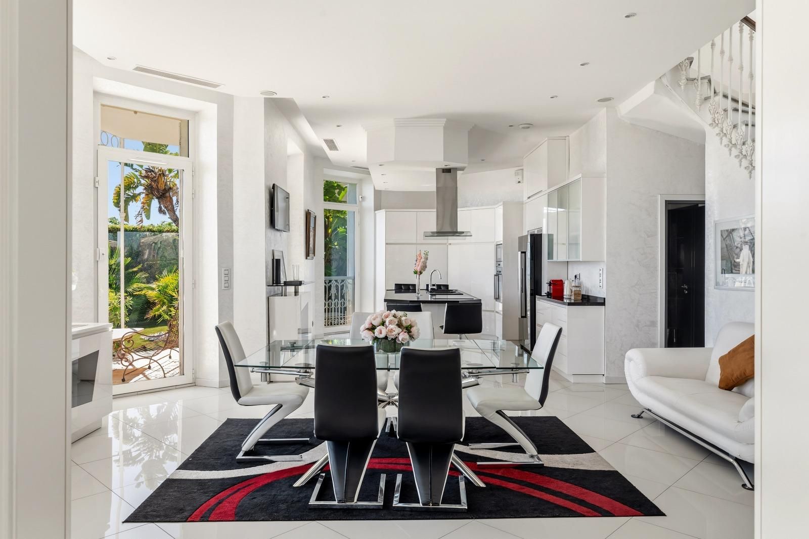 Exclusive Contemporary Villa for Corporate Events on the French Riviera