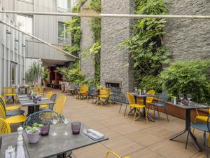 Contemporary Restaurant & Event Space in Paris 10th