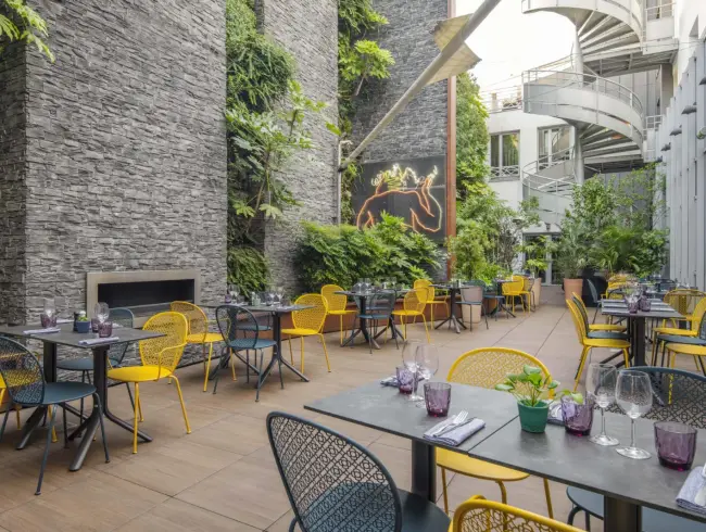 Contemporary Restaurant & Event Space in Paris 10th