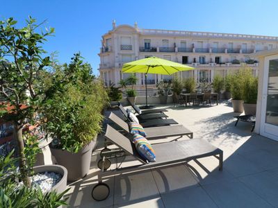 Central Cannes Rooftop with Large Terrace for Stylish Events