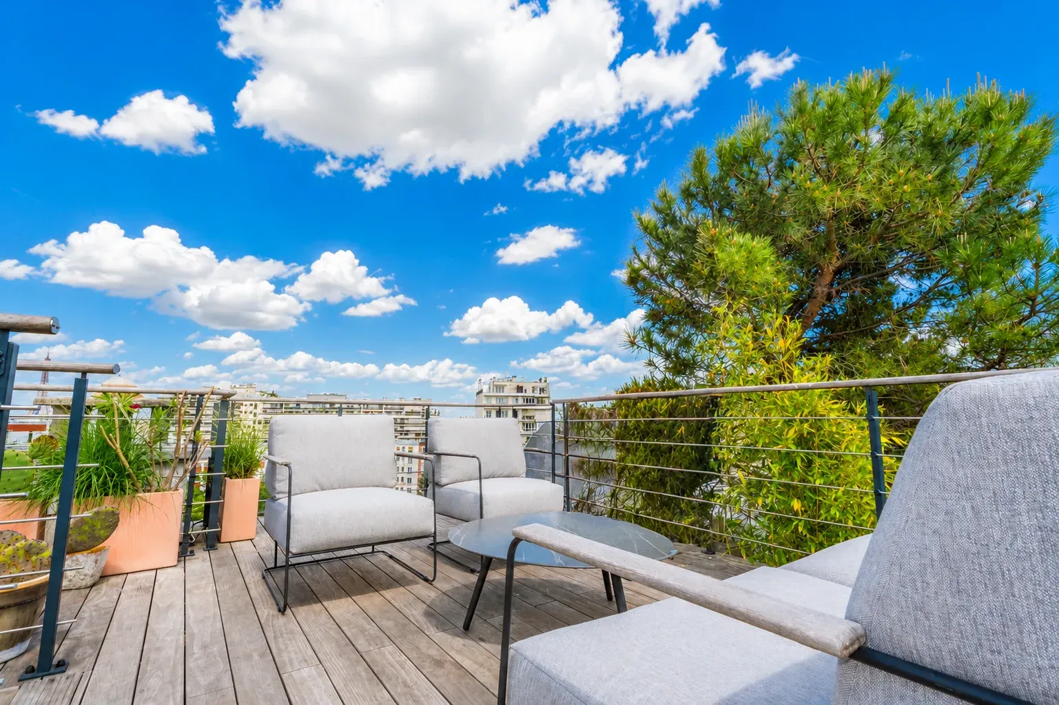Private Rooftop Venue with Panoramic Terrace in Paris