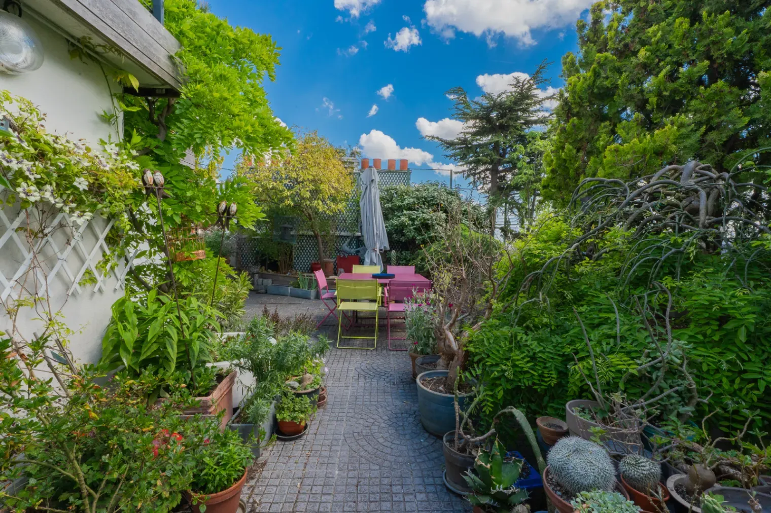 Private Rooftop Venue with Panoramic Terrace in Paris