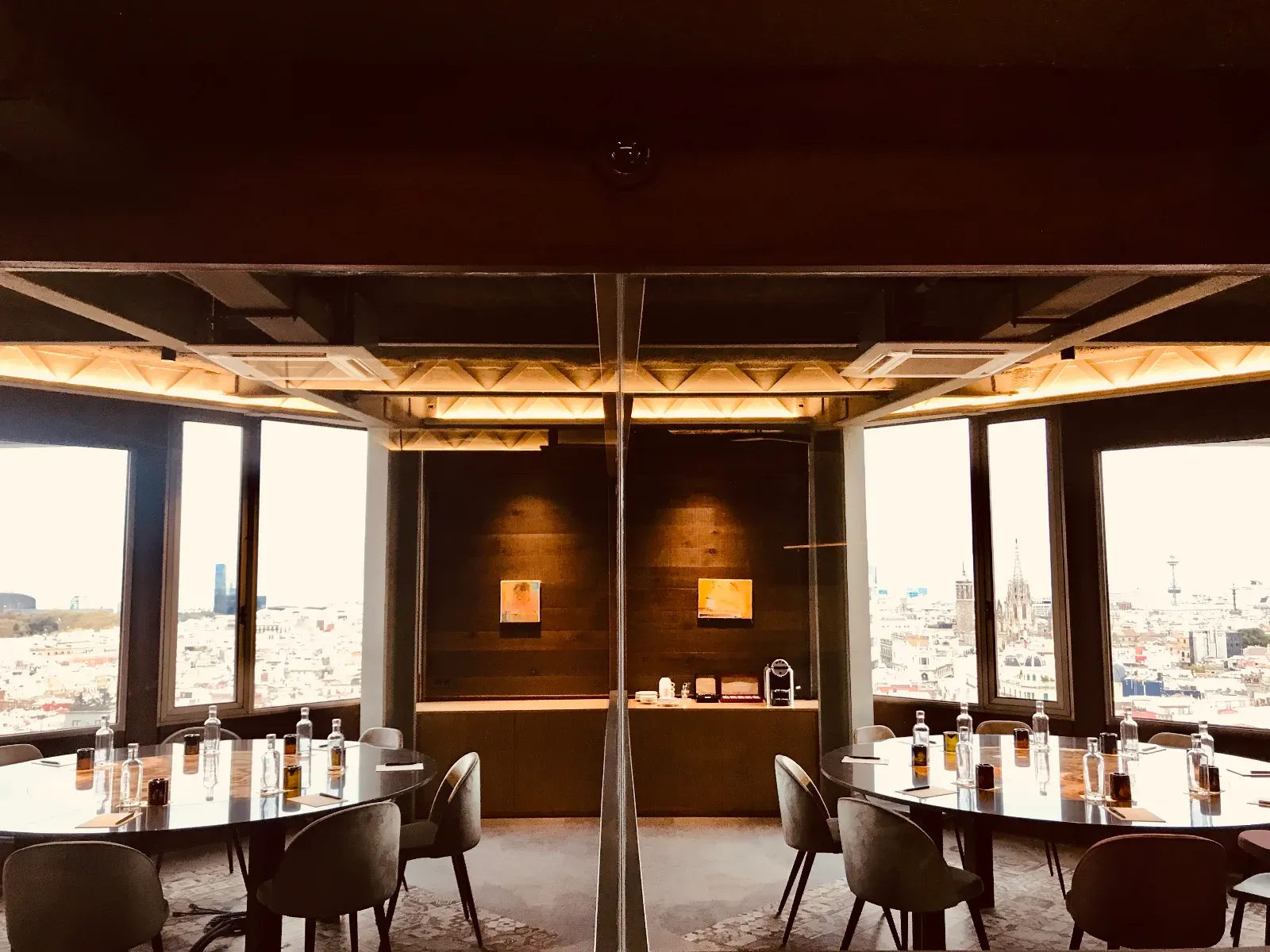 Business Lounge avec vue panoramique à Barcelone
