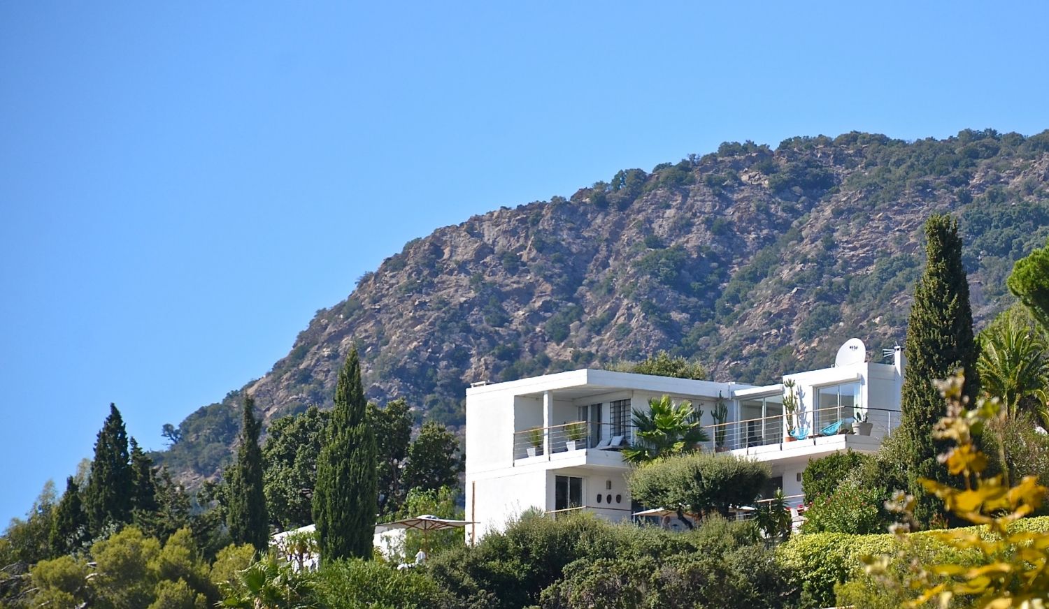 Contemporary Villa with Sea View in Aiguebelle | Event Venue