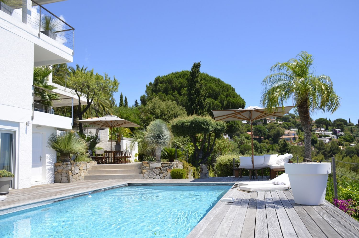 Contemporary Villa with Sea View in Aiguebelle | Event Venue