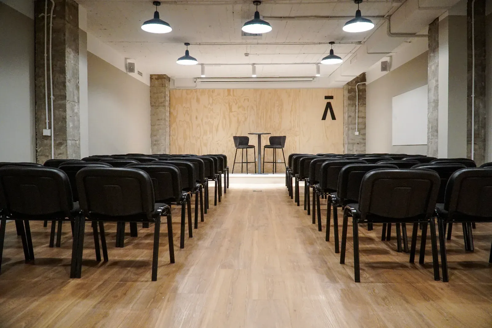 Espace événementiel moderne dans le quartier de l'Eixample à Barcelone