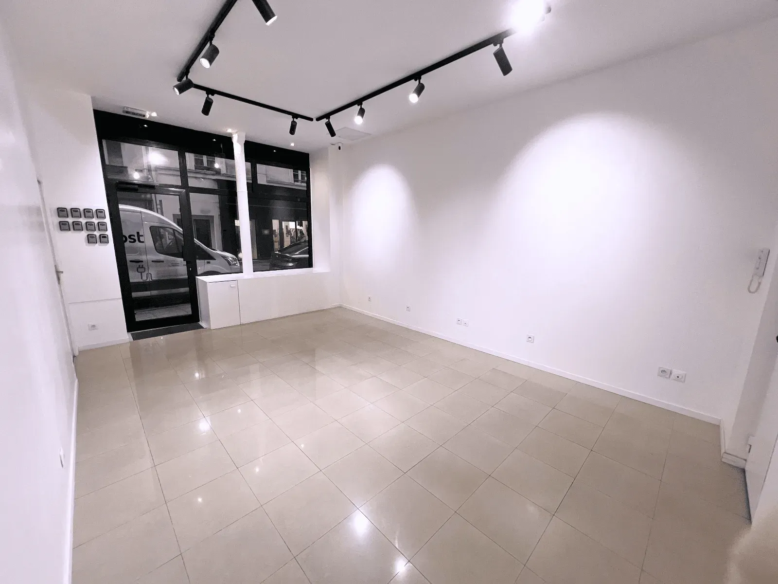 Boutique / Pop-up store à louer dans le Marais, Paris