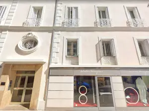Charming 1-Room Apartment on the Croisette for Side Events