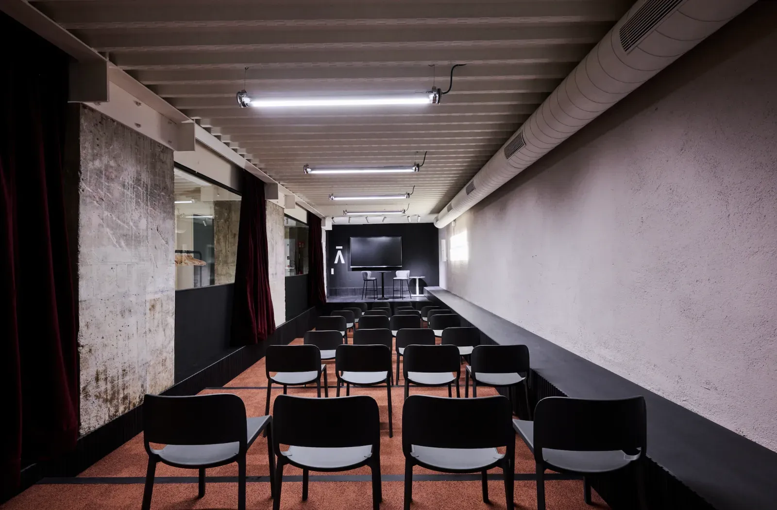 Salle de réunion près de la gare de Barcelone Sants - Lieu classique