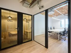 Classic Meeting Room for Events in Barcelona | Native Spaces