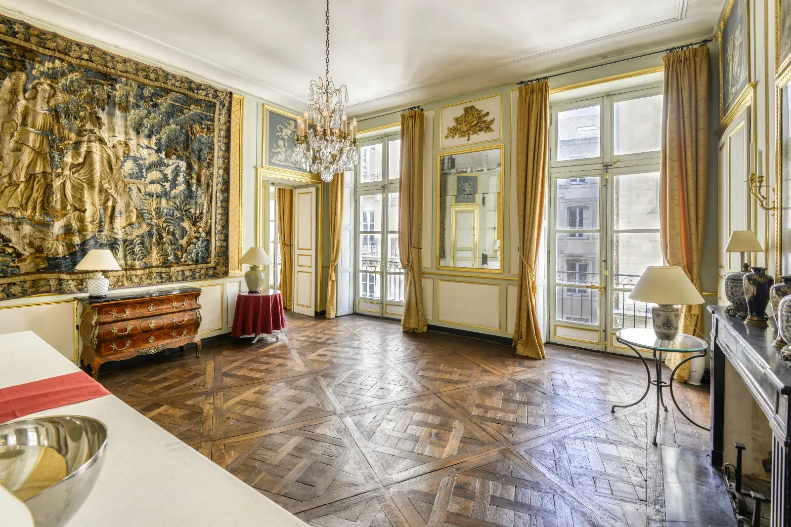 18th-Century Reception Flat in Nantes | Venue 9499
