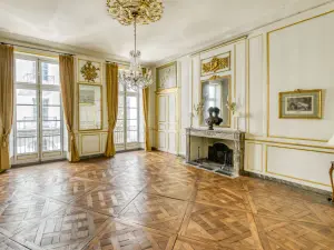 18th-Century Reception Flat in Nantes | Venue 9499