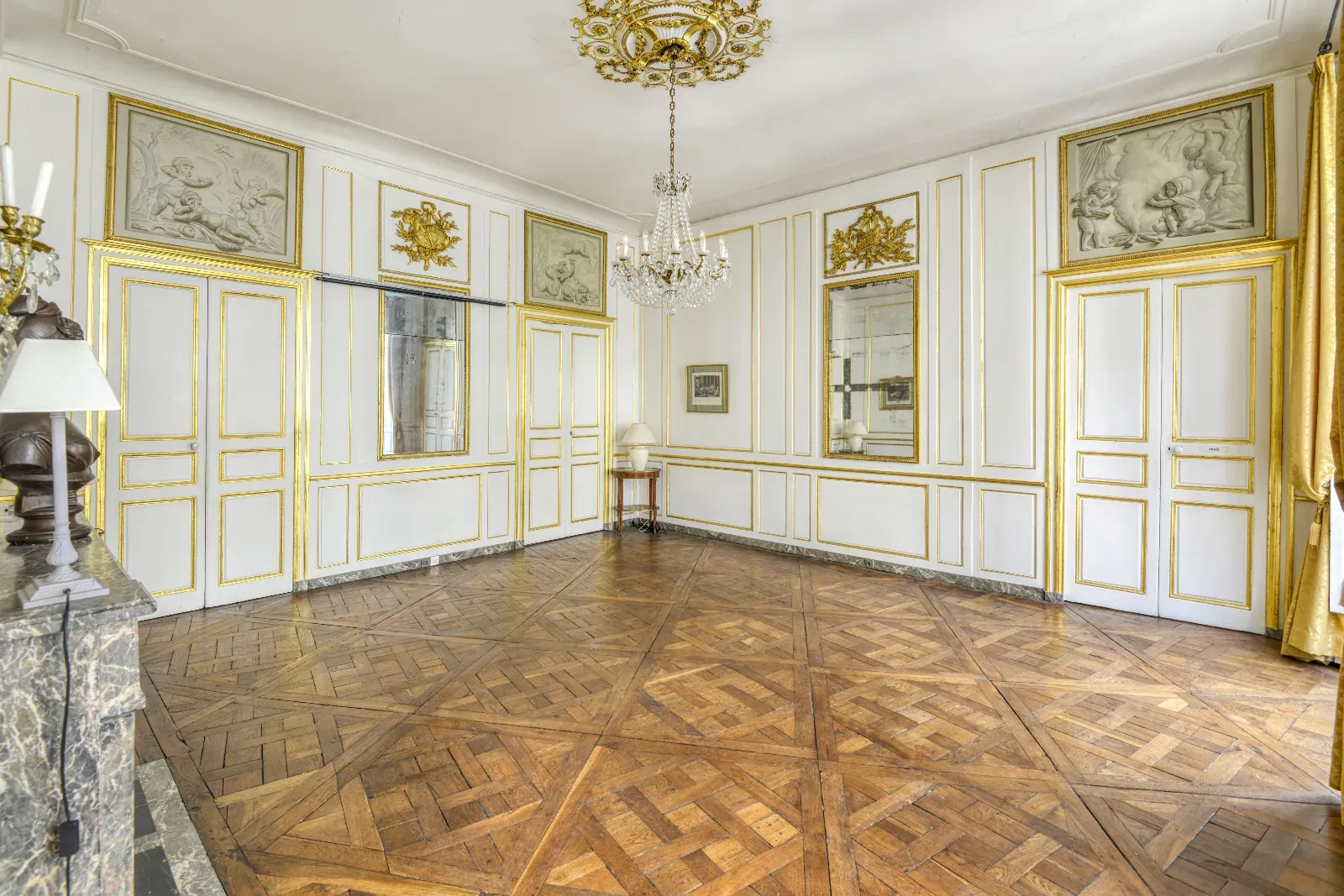 18th-Century Reception Flat in Nantes | Venue 9499