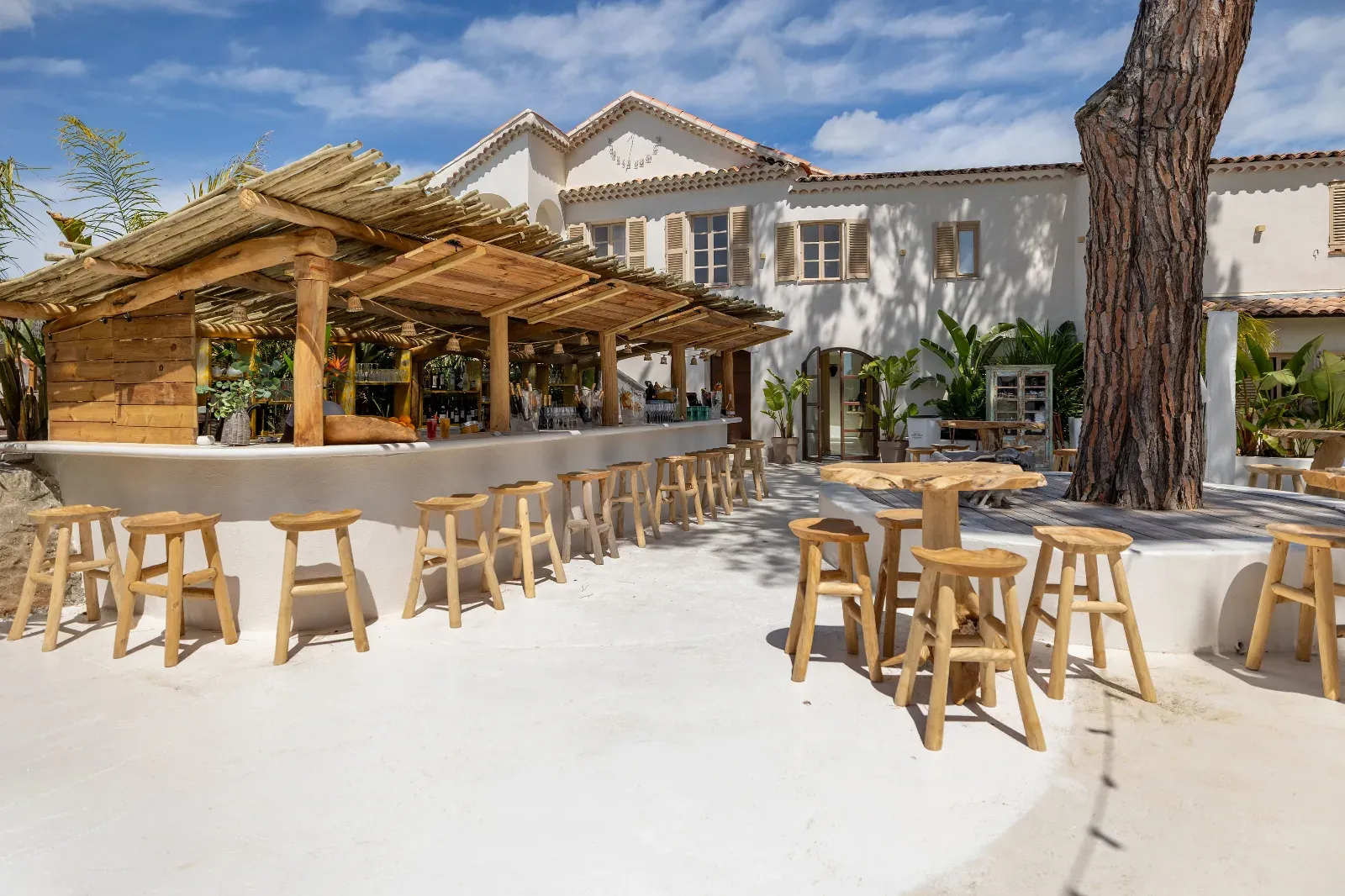 Exclusive Private Hire Venue in Antibes | Auberge with Pool & Gardens