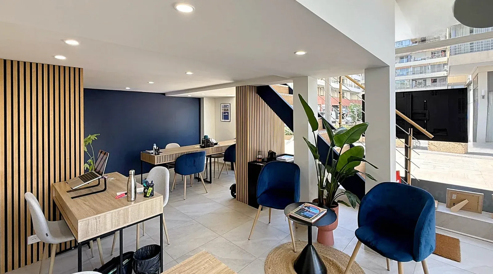 Espace de réunion et bureau privé au cœur de Cannes | Native Spaces