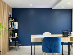 Espace de réunion et bureau privé au cœur de Cannes | Native Spaces