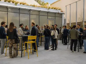 Paris Terrace – Bright & Modular Outdoor Venue Near Place des Vosges