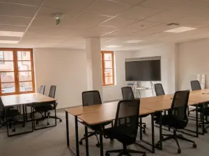 Corporate Event Venue in Annecy | Lakeside Conference & Meeting Space