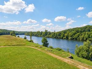Estate with Château Near Paris – Exclusive Venue