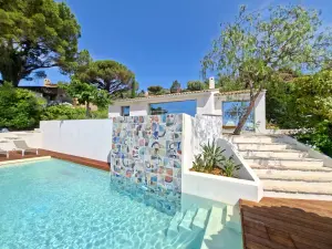 Provençal House with Sea Views for Photoshoot & Production