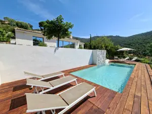 Provençal House with Sea Views for Photoshoot & Production