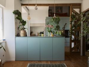 Sage Green & Art Deco Apartment with Lisbon Rooftop Views