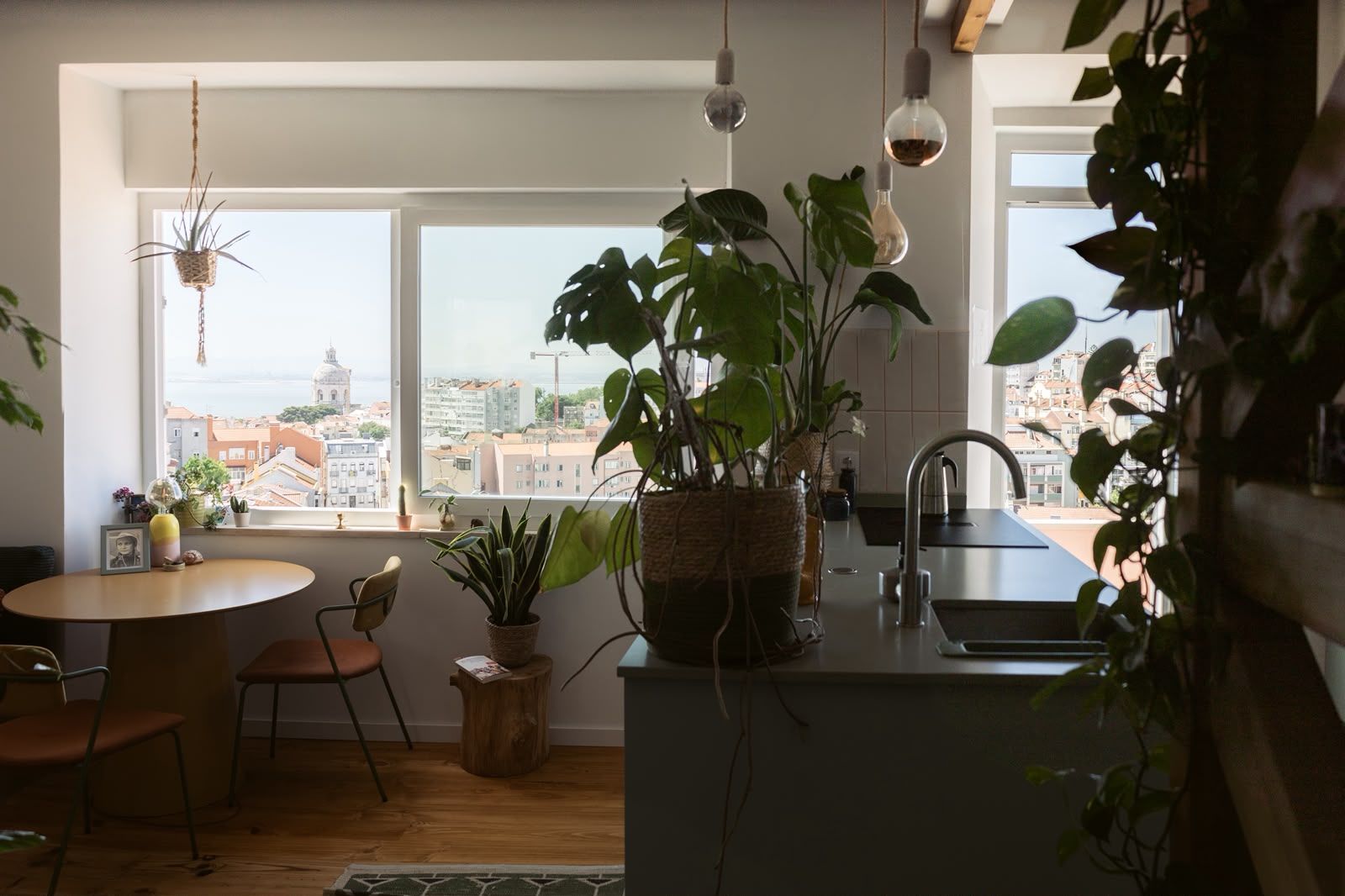Sage Green & Art Deco Apartment with Lisbon Rooftop Views