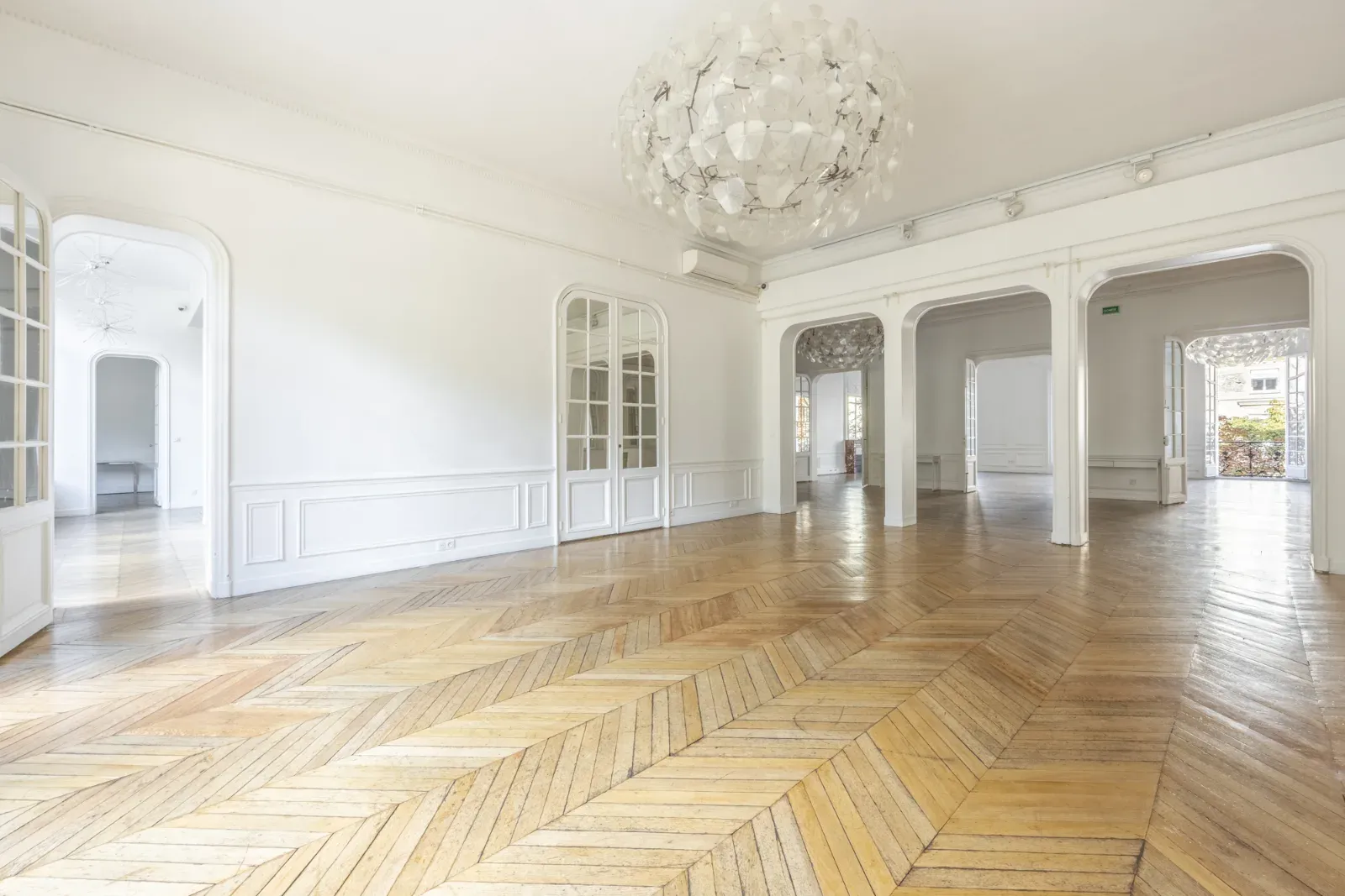 Appartement d'affaires élégant de 500 m² dans le 8e à Paris