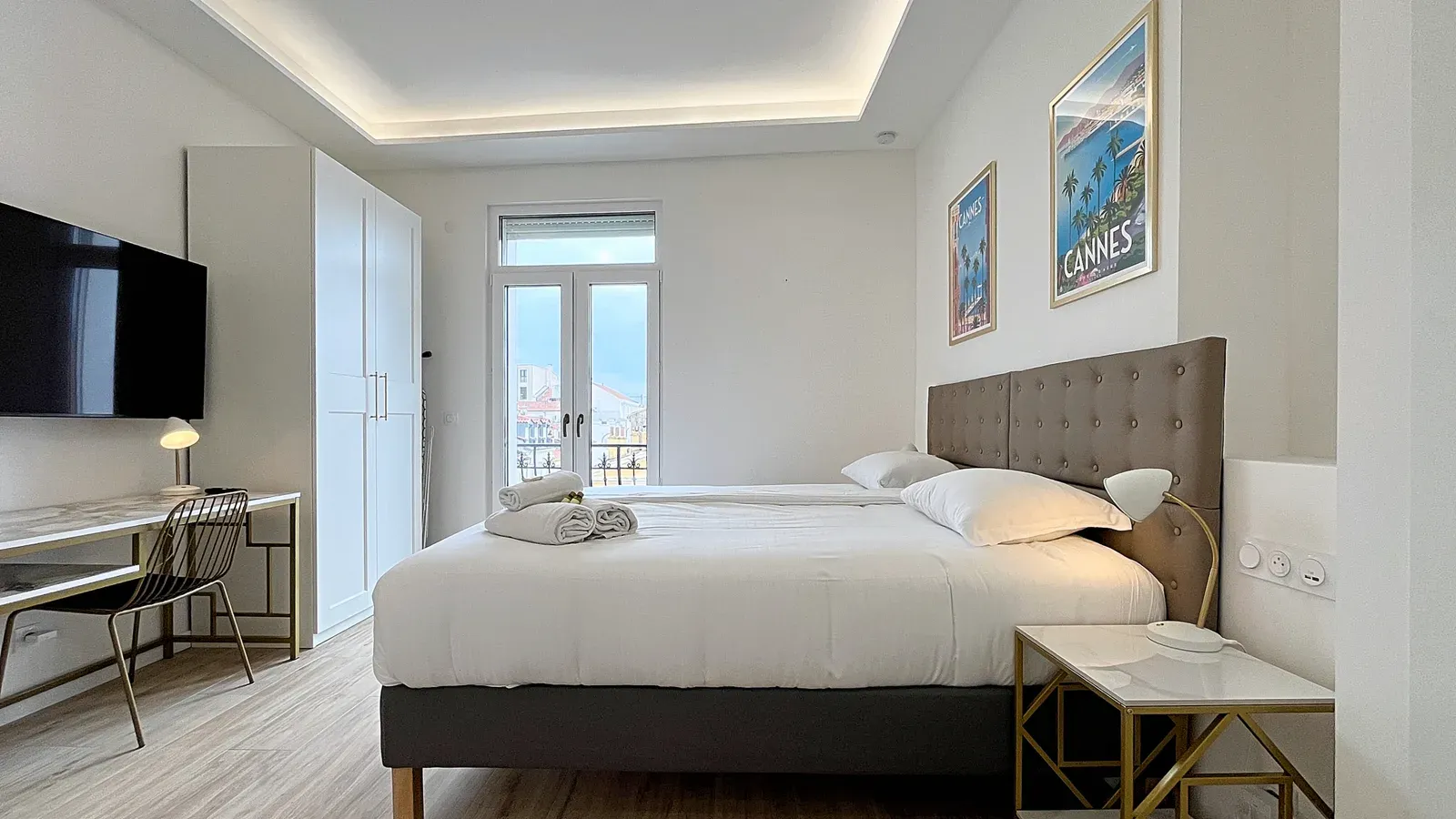 3-Bedroom Apartment with Lift in Cannes