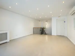 Elegant Parisian Flat for Corporate Events - 400 m²