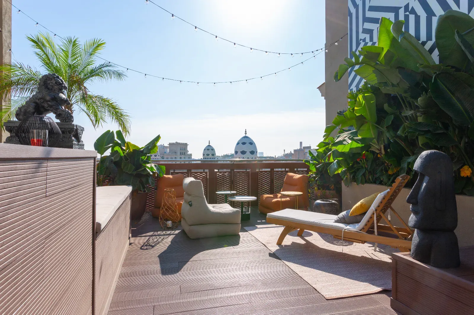 Intimate Cultural and Creative Event Space in Barcelona