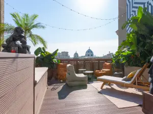 Intimate Cultural and Creative Event Space in Barcelona