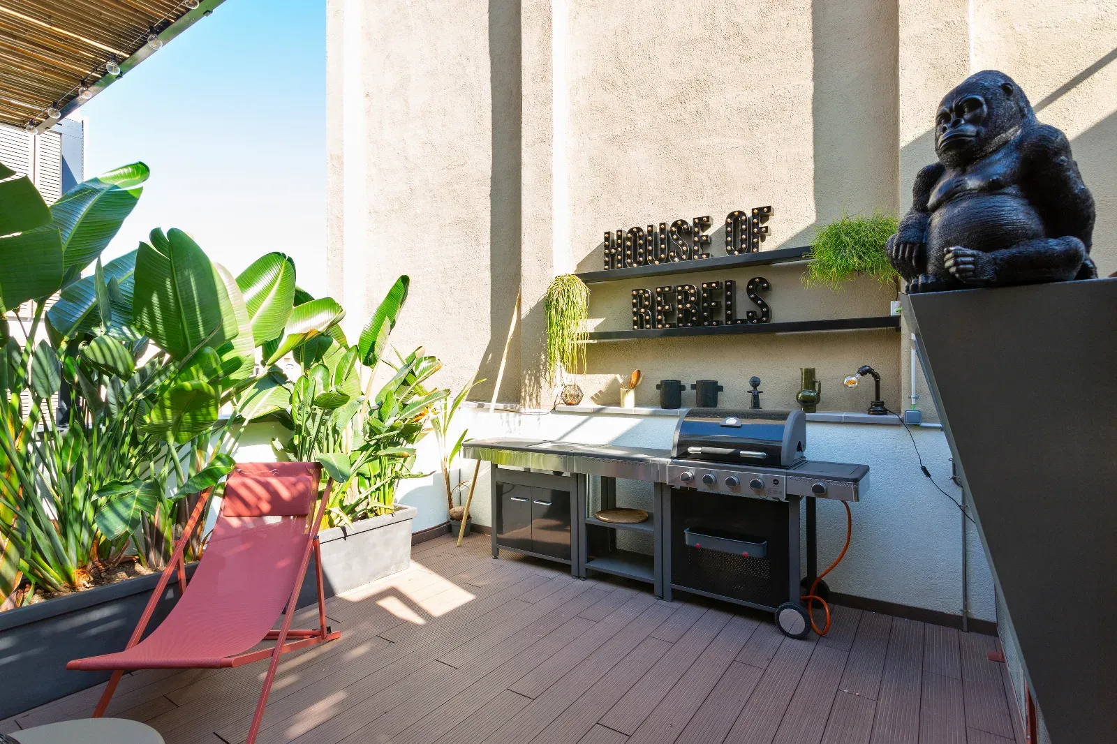 Intimate Cultural and Creative Event Space in Barcelona