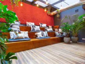 Intimate Cultural and Creative Event Space in Barcelona