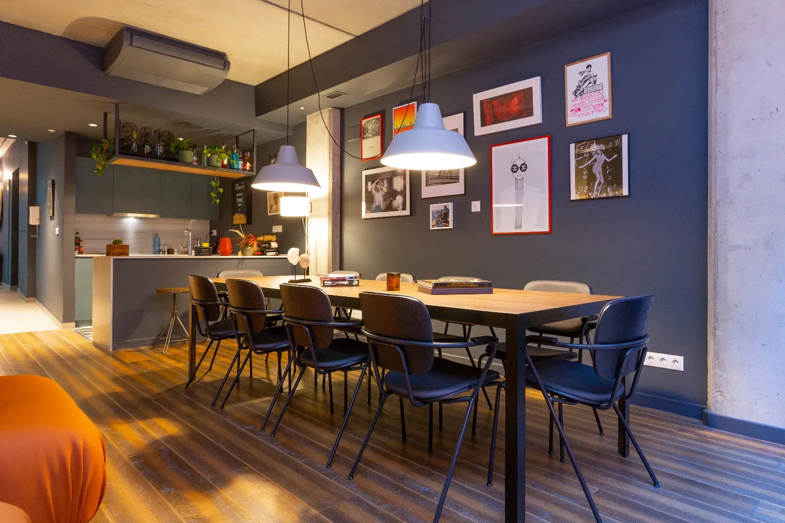 Intimate Cultural and Creative Event Space in Barcelona