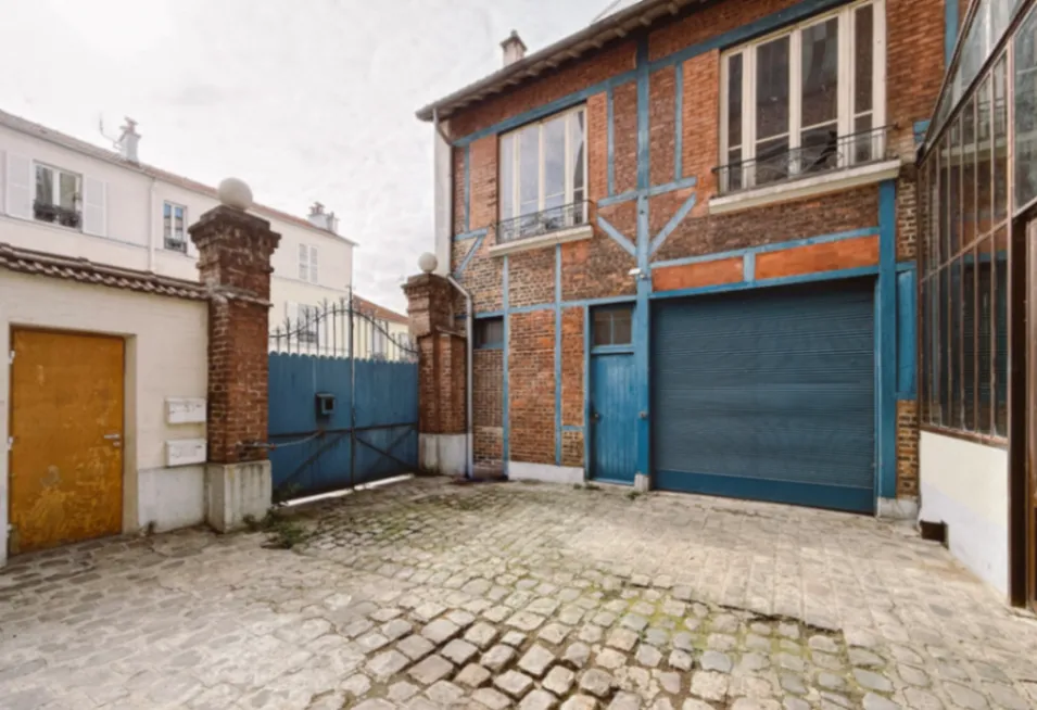 Studio Eiffel parisien avec cour privée | Lieu 9681
